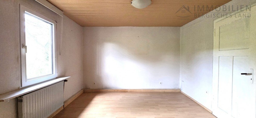 Zimmer 4 OG Mehrfamilienhaus H�ckeswagen