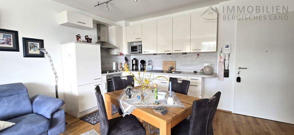 Offene K�che Etagenwohnung H�ckeswagen