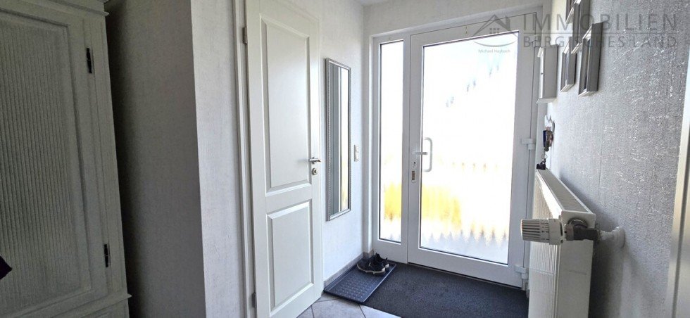 Diele Doppelhaush�lfte H�ckeswagen