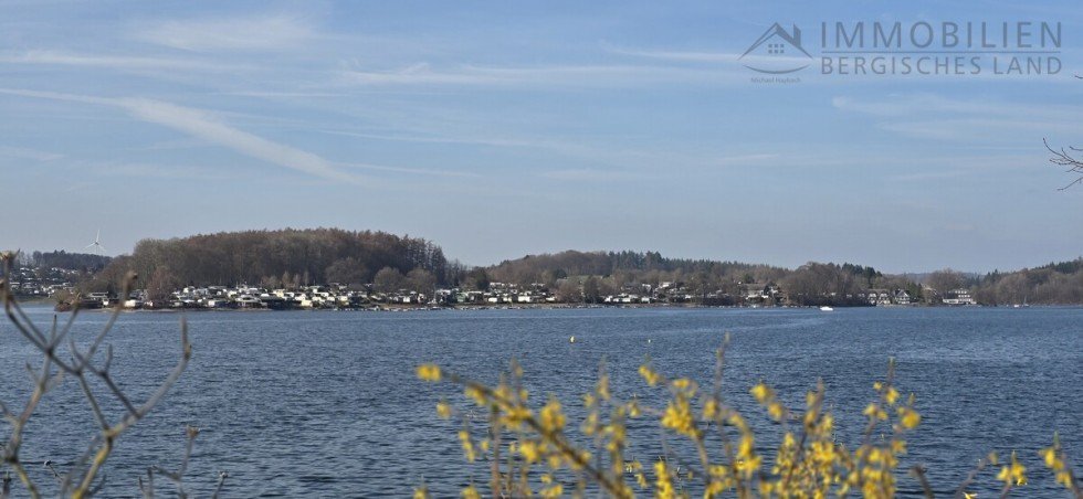 ...ganz in der N�he Erdgeschosswohnung H�ckeswagen