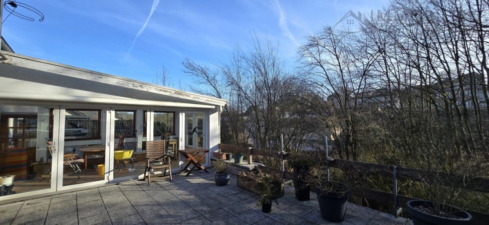 Terrasse mit Wintergarten Einfamilienhaus H�ckeswagen