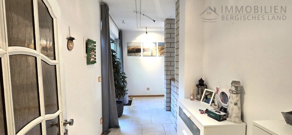 Diele Einfamilienhaus H�ckeswagen