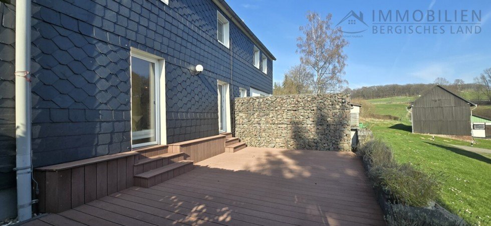 Gro�e Terrasse Erdgeschosswohnung H�ckeswagen