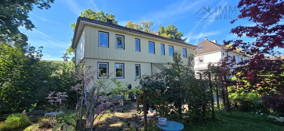 R�ckansicht Mehrfamilienhaus H�ckeswagen