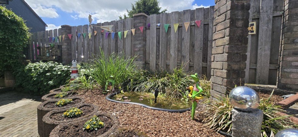 :-) Reiheneckhaus H�ckeswagen