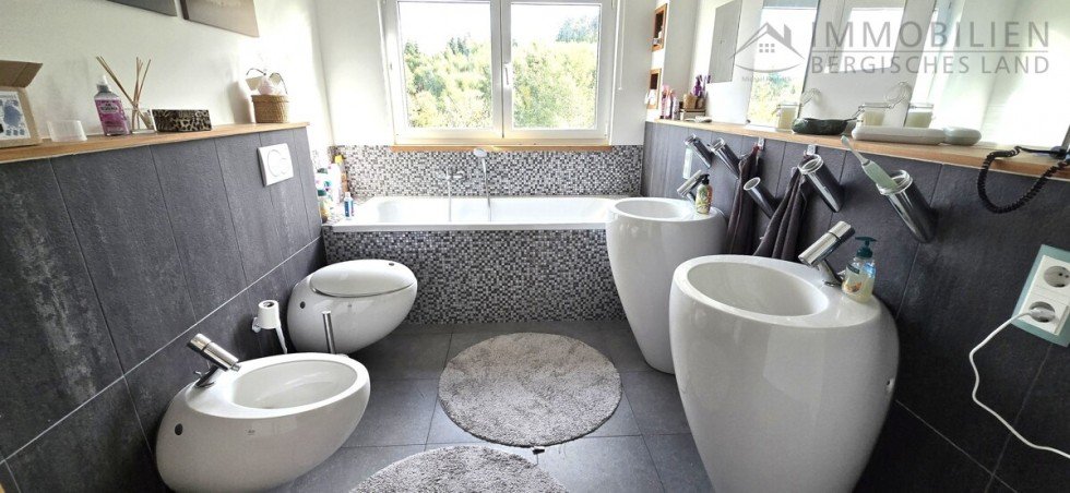 Badezimmer Dachgeschoss Einfamilienhaus H�ckeswagen