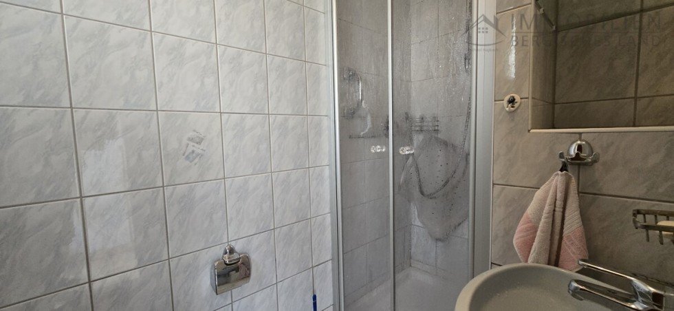 Duschbad EG Reihenendhaus H�ckeswagen