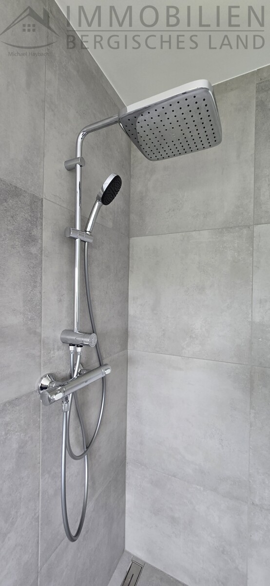Regendusche Dachgeschosswohnung Remscheid
