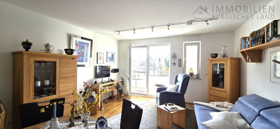 Wohnen Essen mit Zugang Balkon Etagenwohnung H�ckeswagen