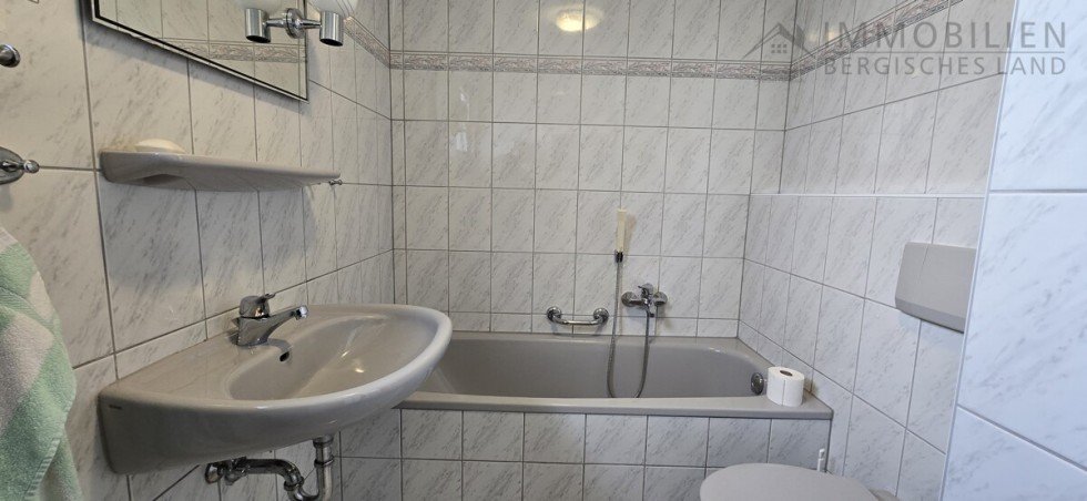 Bad OG Reihenendhaus H�ckeswagen