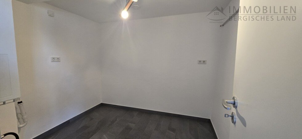 HWR Erdgeschosswohnung H�ckeswagen