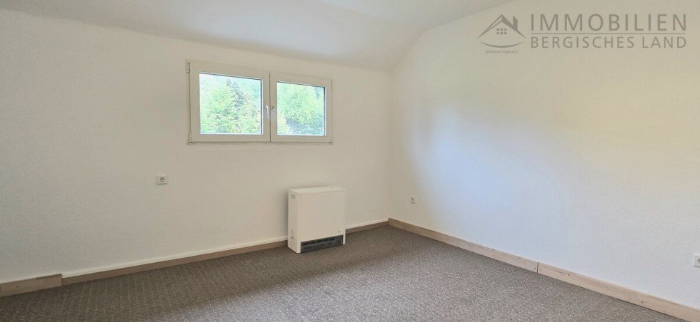 Wohnzimmer Dachgeschosswohnung H�ckeswagen