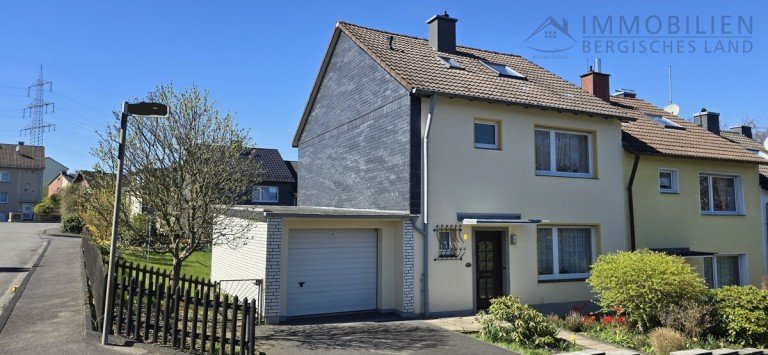 Ansicht H�ckeswagen Reihenendhaus GEPFLEGTES REIHENENDHAUS MIT GARTEN UND GARAGE IN FAMILIENFREUNDLICHER LAGE