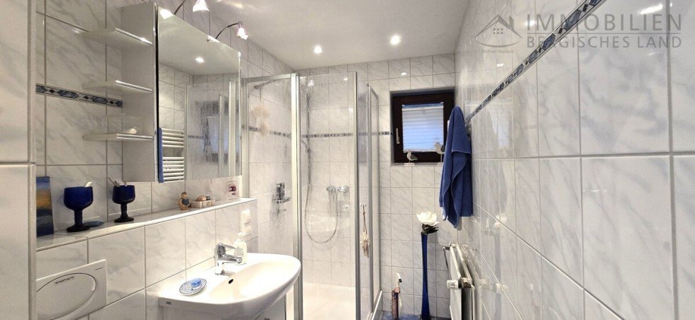 Duschbad UG Reihenendhaus H�ckeswagen