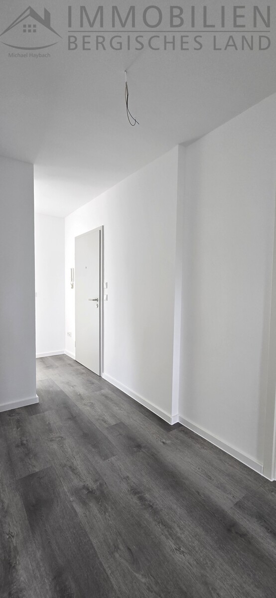 Flur Dachgeschosswohnung Remscheid