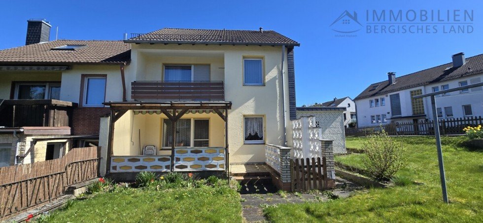 R�ckseite Reihenendhaus H�ckeswagen