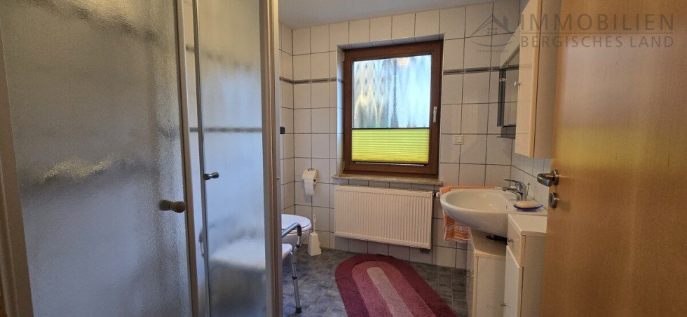 Bad Anbau (Bestand) Einfamilienhaus H�ckeswagen