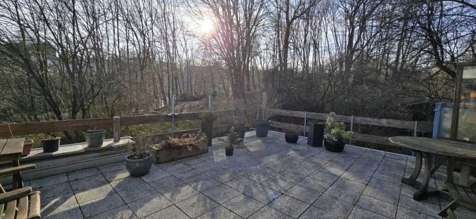 Terrasse auf Anbau Einfamilienhaus H�ckeswagen